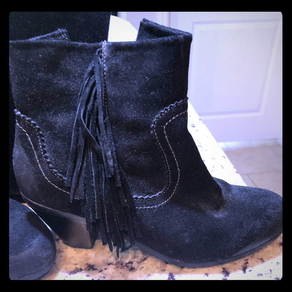 Crown vintage suede black fringe bootie